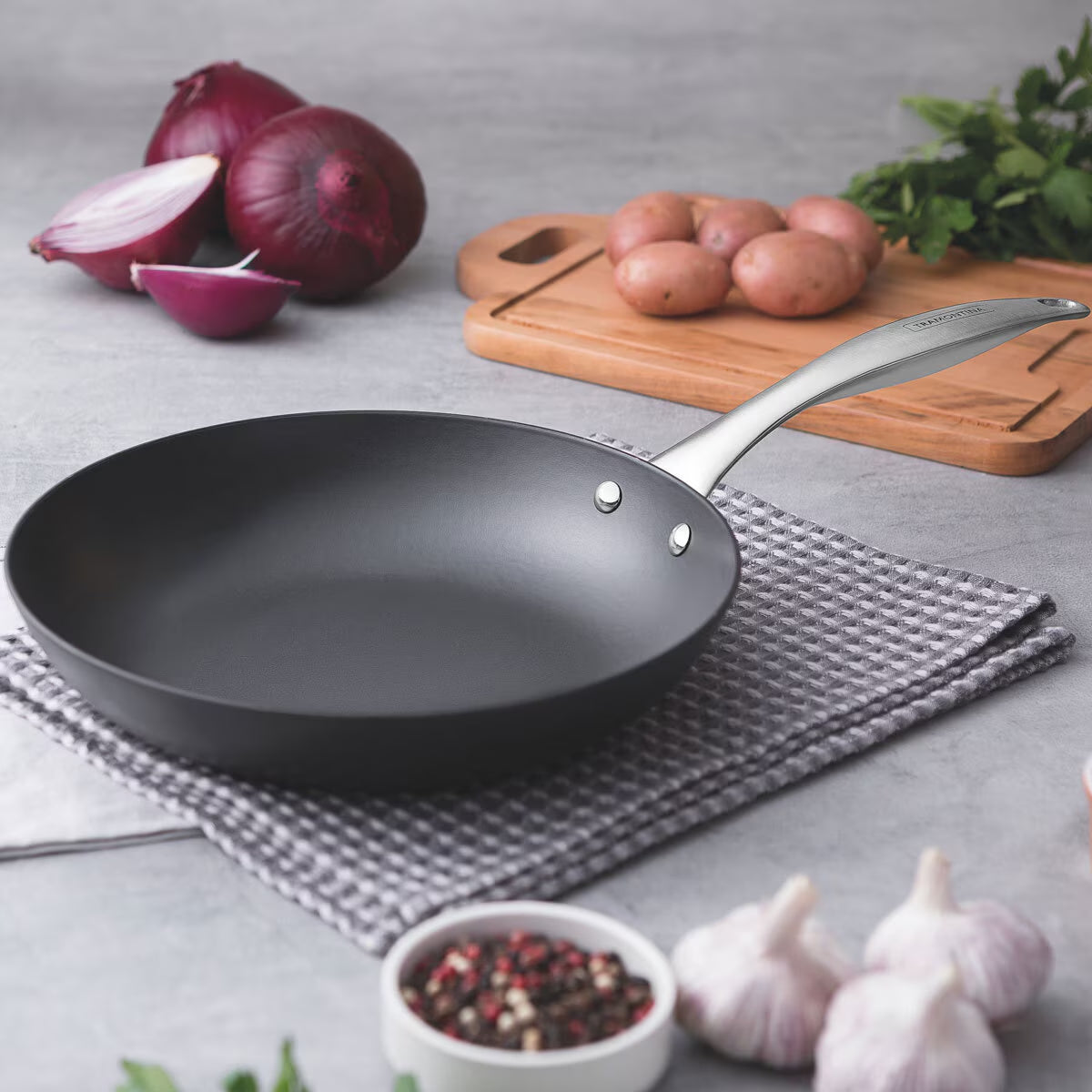 Enamel Cast Iron Frying Pan Set, 2 Piece